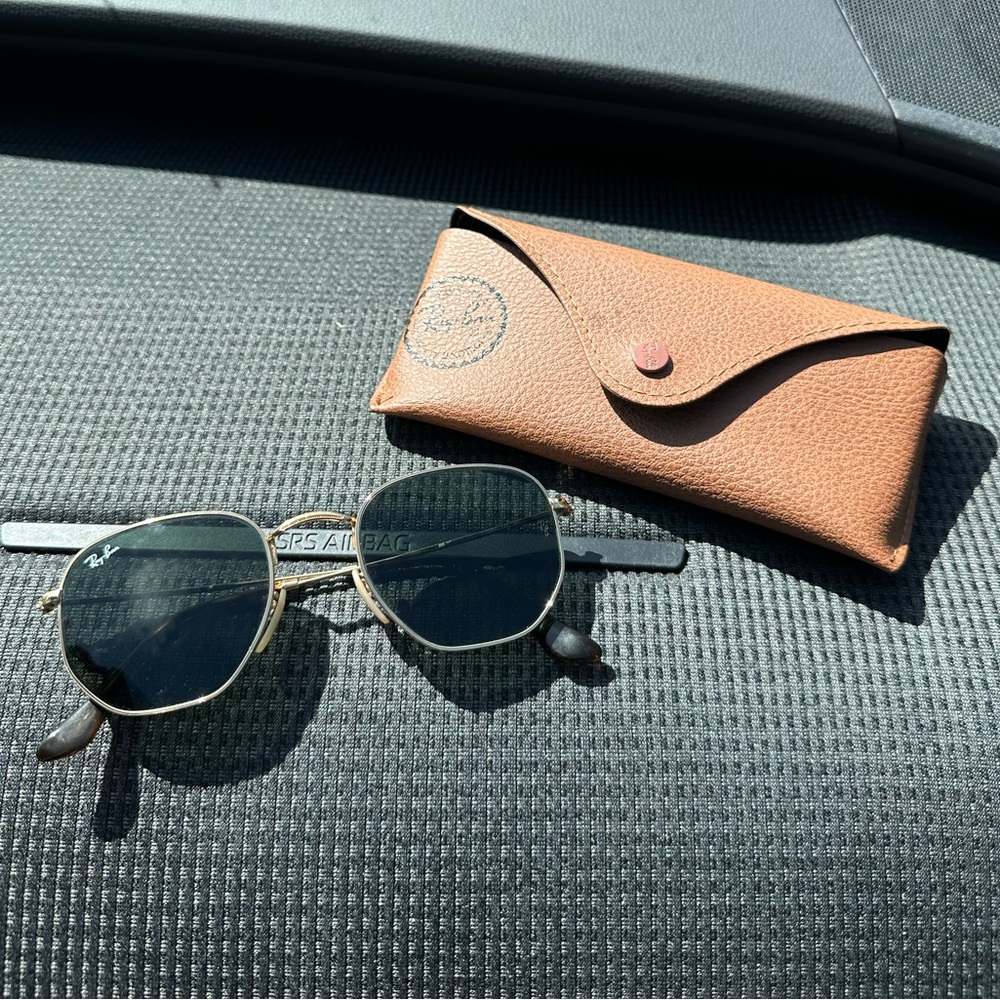 Ray-Ban Hexagonal Flat Lense Sunglasses